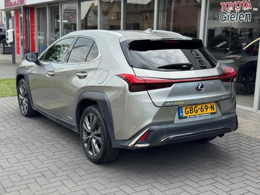 Lexus UX - Afbeelding 3 van 30