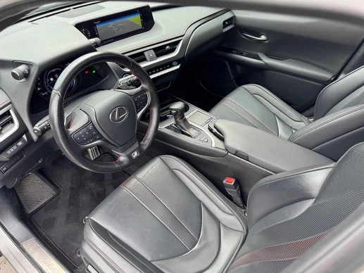 Lexus UX - Afbeelding 15 van 30