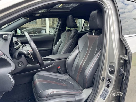 Lexus UX - Afbeelding 16 van 30