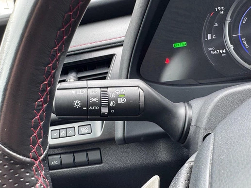 Lexus UX - Afbeelding 23 van 30