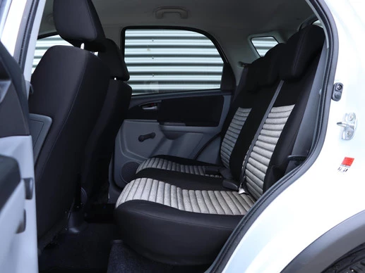 Suzuki SX4 - Afbeelding 6 van 27
