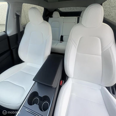 Tesla Model Y - Afbeelding 11 van 21
