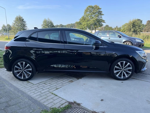Renault Megane E-Tech - Afbeelding 10 van 30