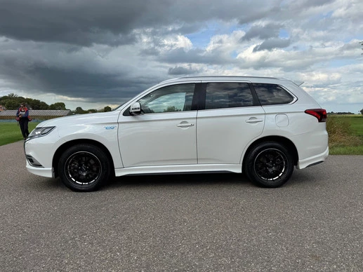 Mitsubishi Outlander - Afbeelding 2 van 24