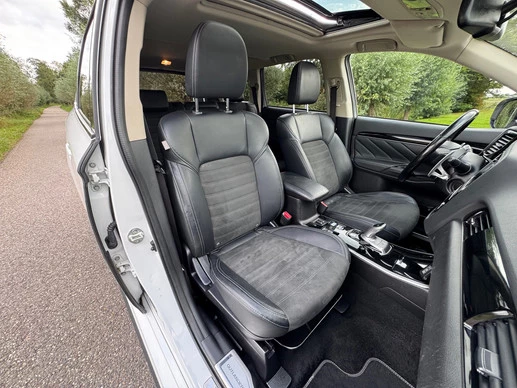 Mitsubishi Outlander - Afbeelding 12 van 24