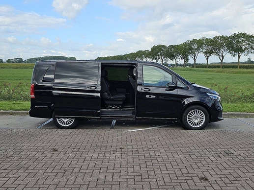 Mercedes-Benz EQV - Afbeelding 14 van 17