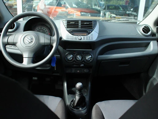 Suzuki Alto - Afbeelding 15 van 30