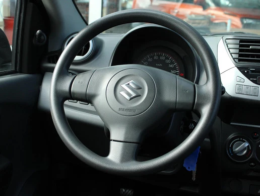 Suzuki Alto - Afbeelding 19 van 30