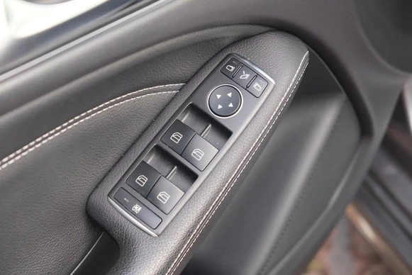 Mercedes-Benz B-Klasse - Afbeelding 25 van 30