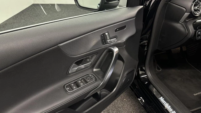 Mercedes-Benz A-Klasse - Afbeelding 16 van 30