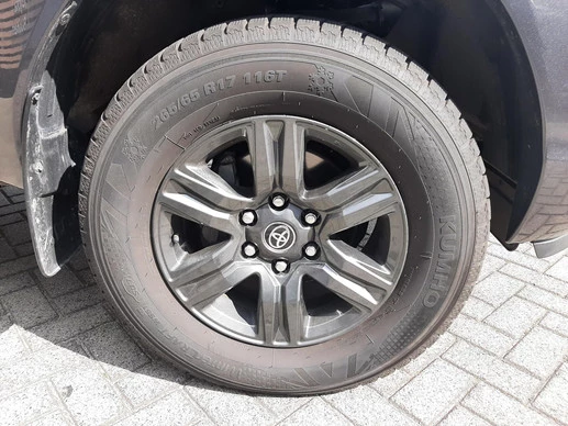 Toyota Hilux - Afbeelding 7 van 26