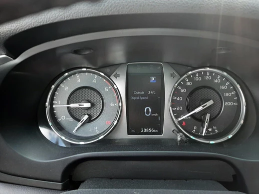 Toyota Hilux - Afbeelding 19 van 26