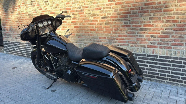 Harley-Davidson Street Glide - Afbeelding 3 van 21
