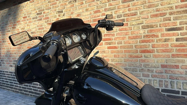 Harley-Davidson Street Glide - Afbeelding 10 van 21