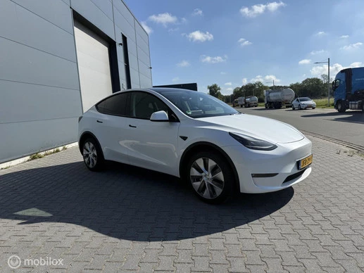 Tesla Model Y - Afbeelding 7 van 17