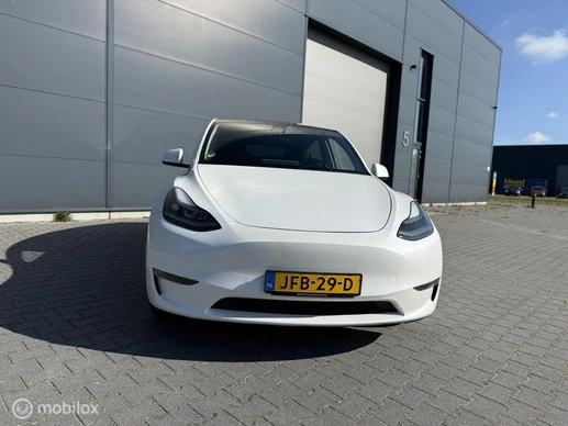 Tesla Model Y - Afbeelding 8 van 17