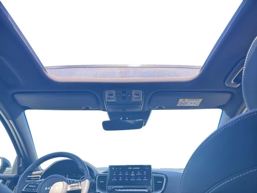 Kia Ceed - Afbeelding 17 van 27