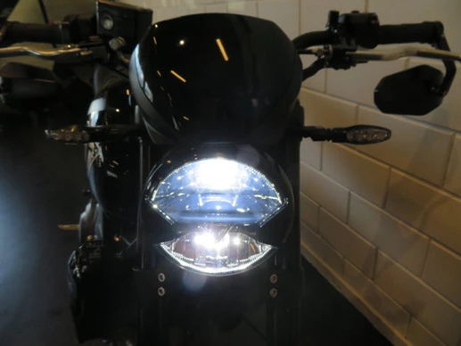 Triumph Trident 660 - Afbeelding 13 van 13