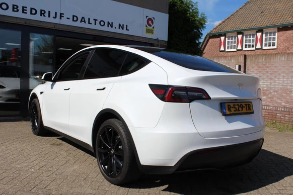 Tesla Model Y - Afbeelding 2 van 20