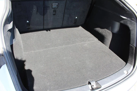 Tesla Model Y - Afbeelding 11 van 20