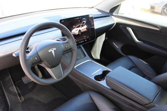 Tesla Model Y - Afbeelding 15 van 20