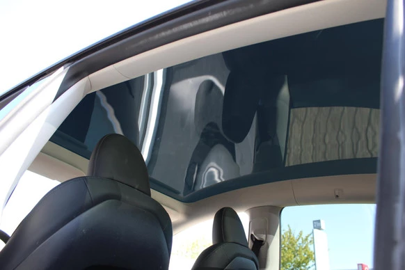 Tesla Model Y - Afbeelding 16 van 20