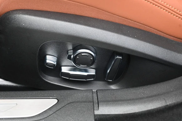 Jaguar XF - Afbeelding 19 van 30