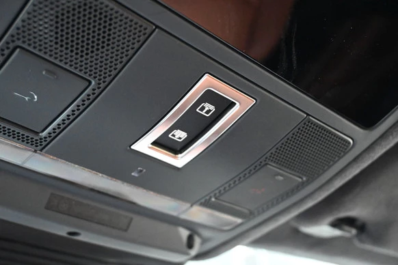 Jaguar XF - Afbeelding 28 van 30