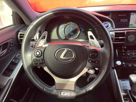 Lexus IS - Afbeelding 9 van 30