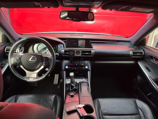 Lexus IS - Afbeelding 10 van 30