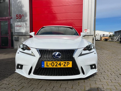 Lexus IS - Afbeelding 17 van 30
