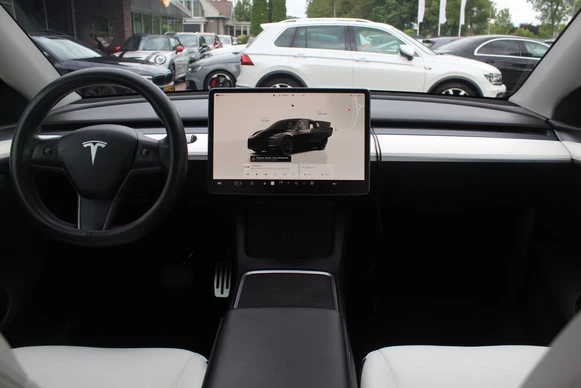 Tesla Model Y - Afbeelding 3 van 28