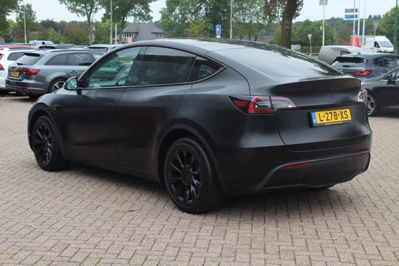 Tesla Model Y - Afbeelding 4 van 30