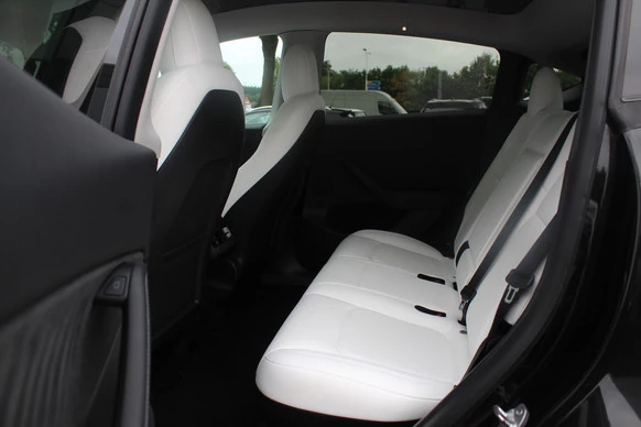 Tesla Model Y - Afbeelding 12 van 30