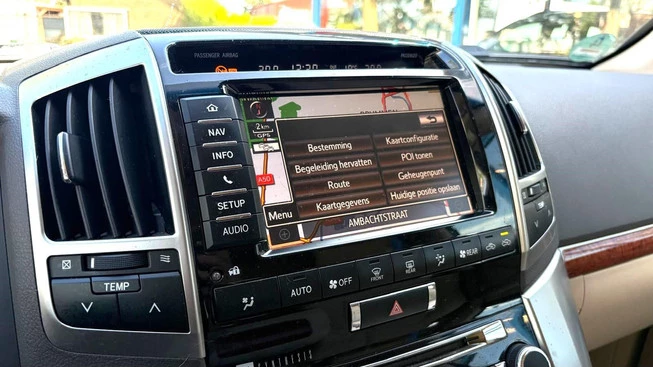 Toyota Land Cruiser - Afbeelding 14 van 23