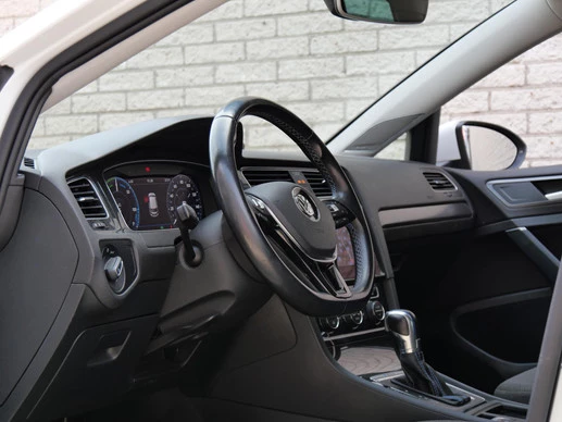 Volkswagen e-Golf - Afbeelding 13 van 26