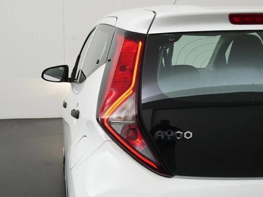 Toyota Aygo - Afbeelding 18 van 29