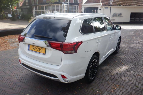 Mitsubishi Outlander - Afbeelding 8 van 23