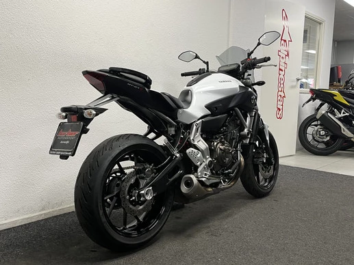 Yamaha MT 07 - Afbeelding 11 van 22