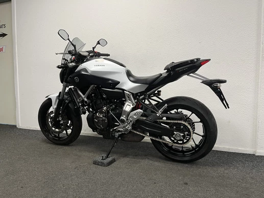 Yamaha MT 07 - Afbeelding 15 van 22
