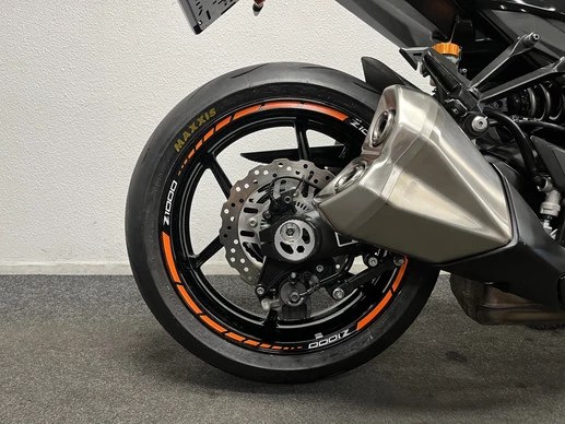 Kawasaki Z1000 - Afbeelding 8 van 22