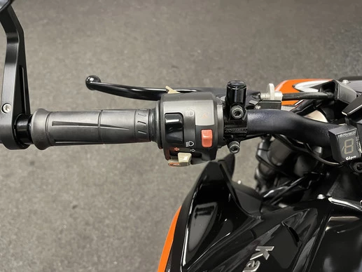 Kawasaki Z1000 - Afbeelding 21 van 22