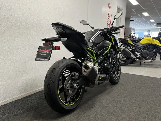 Kawasaki Z900 - Afbeelding 11 van 22