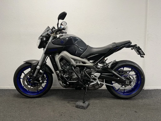 Yamaha MT 09 - Afbeelding 13 van 22