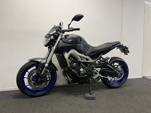Yamaha MT 09 - Afbeelding 14 van 22