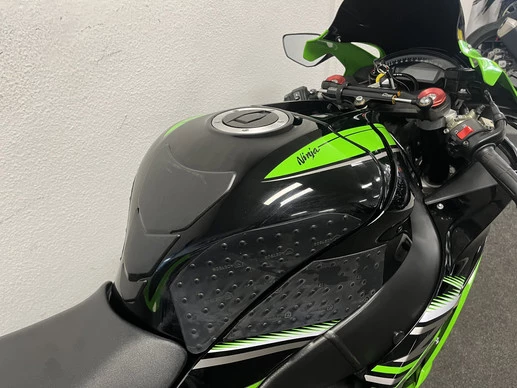 Kawasaki Ninja ZX - Afbeelding 9 van 22