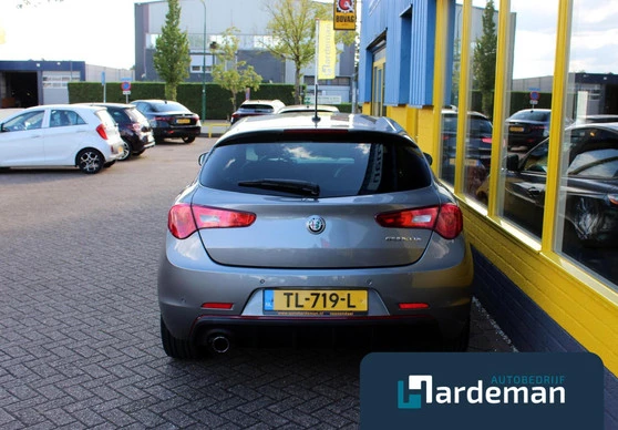 Alfa Romeo Giulietta - Afbeelding 25 van 27