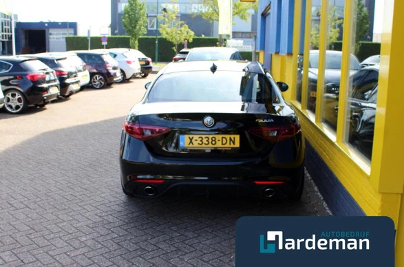 Alfa Romeo Giulia - Afbeelding 24 van 26