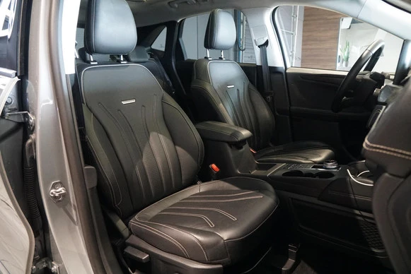 Ford Kuga - Afbeelding 8 van 30