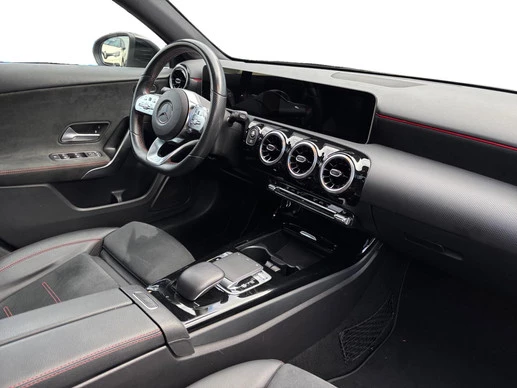 Mercedes-Benz A-Klasse - Afbeelding 11 van 30